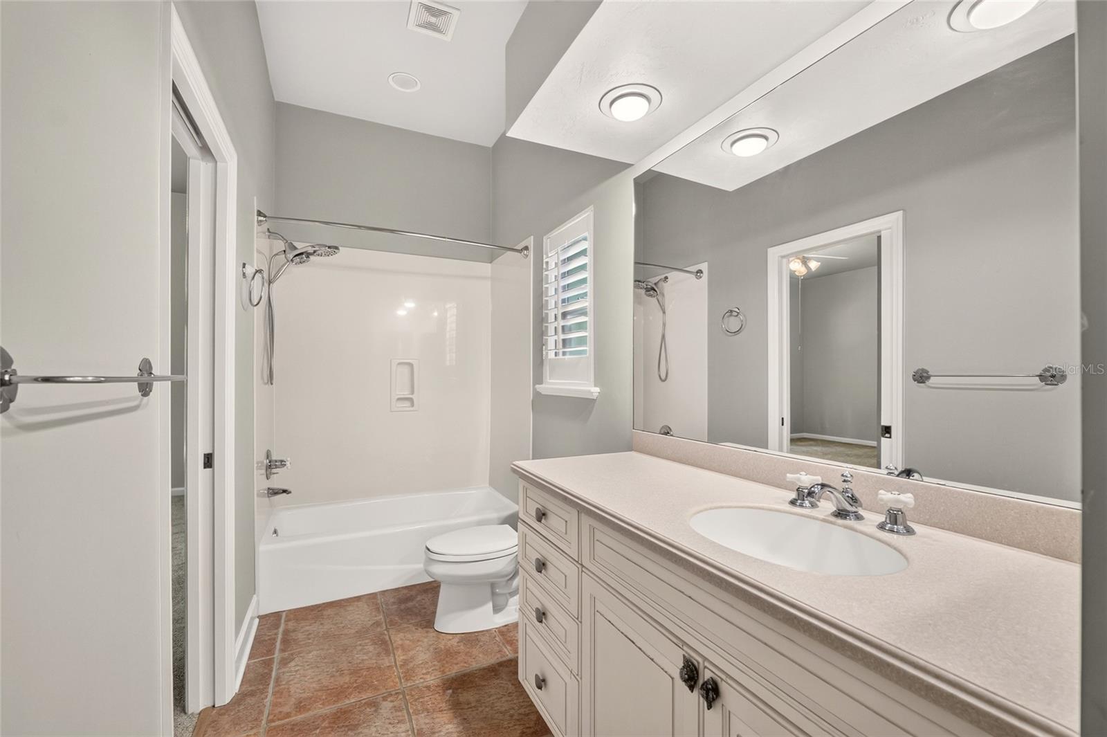 6505 Nw 81st Blvd Property Photo 50