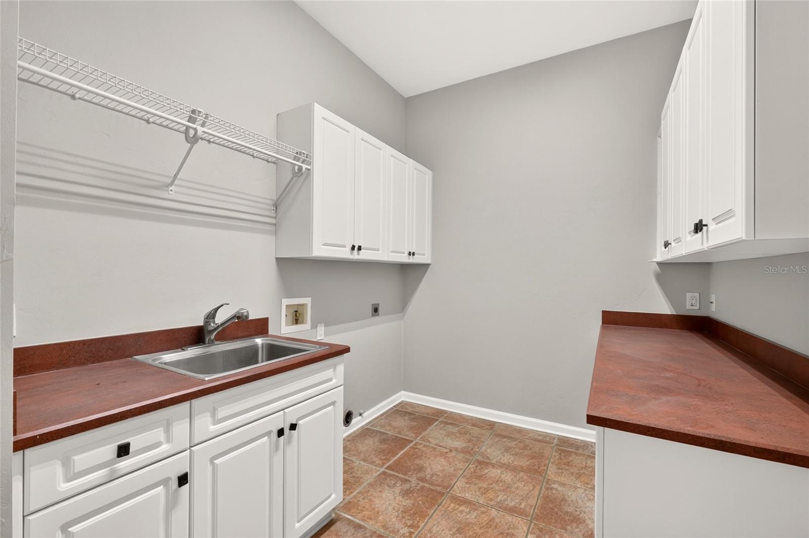 6505 Nw 81st Blvd Property Photo 51