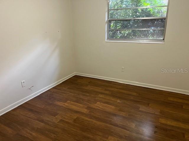4921 Nw 37th Dr Property Photo 8