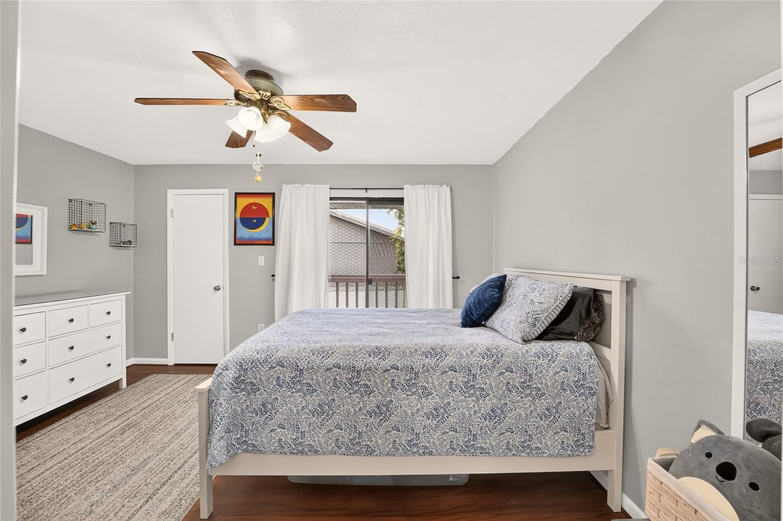 1434 Sw 25th Pl #c2 Property Photo 10
