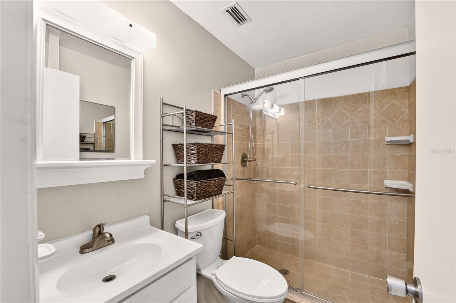 1434 Sw 25th Pl #c2 Property Photo 19