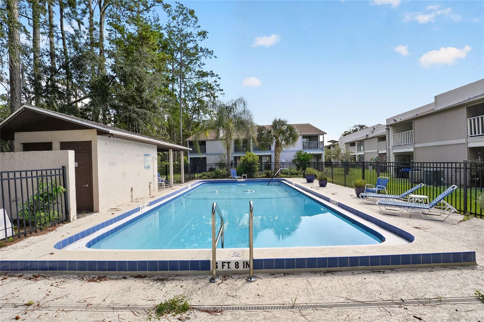 1434 Sw 25th Pl #c2 Property Photo 30