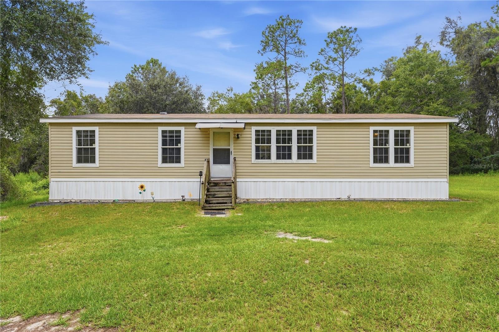 5685 Sw 57th Dr Property Photo 1