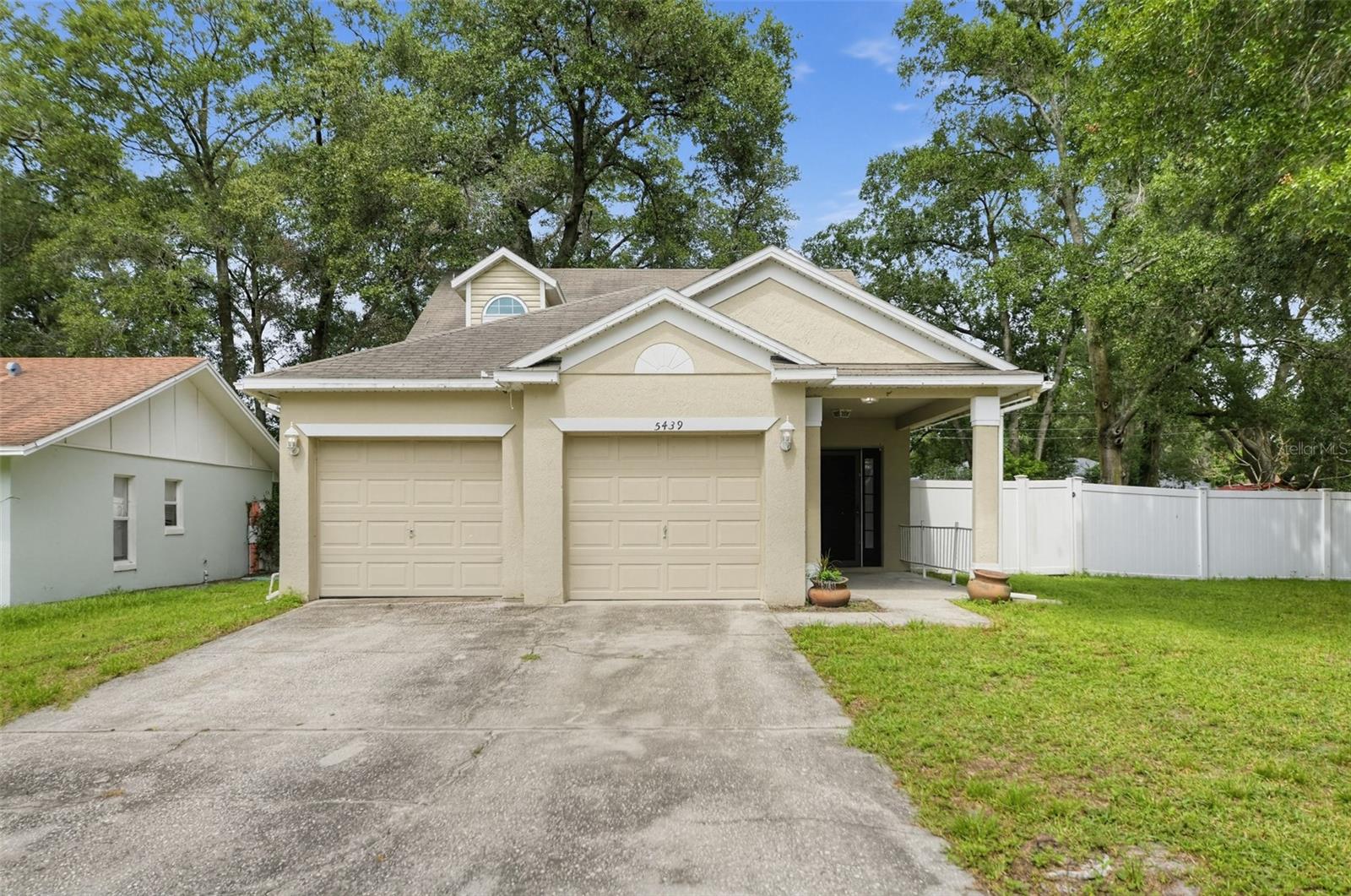 5439 GAUCHO WAY Property Photo 1