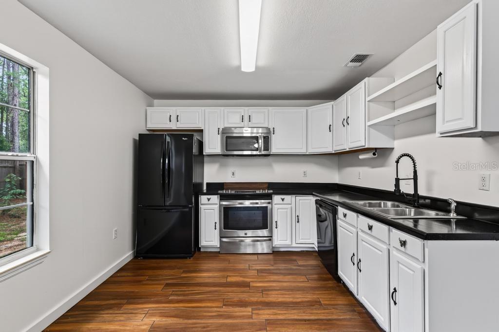 7156 Park St Property Photo 14