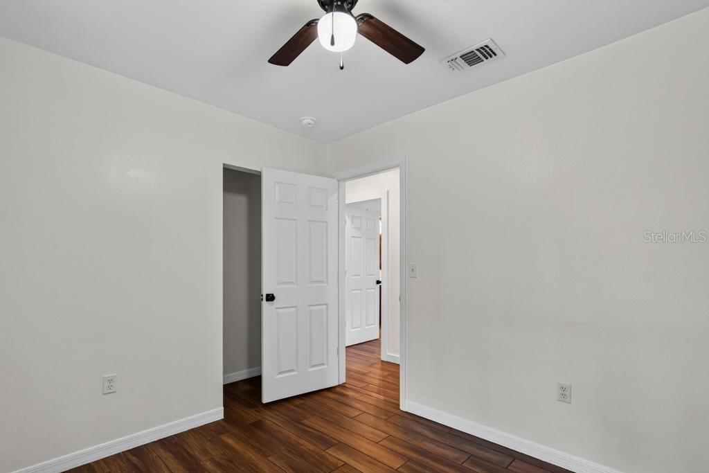 7156 Park St Property Photo 18