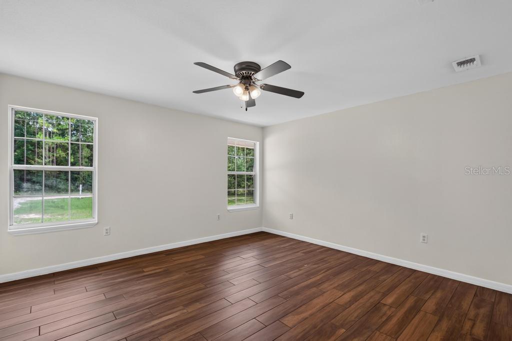 7156 Park St Property Photo 24