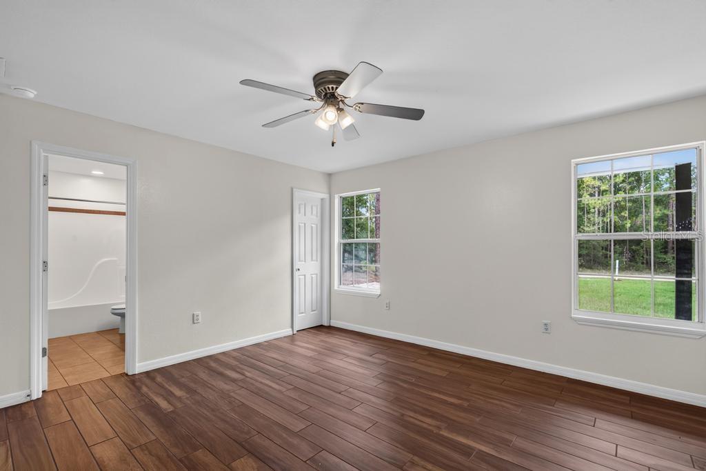 7156 Park St Property Photo 26