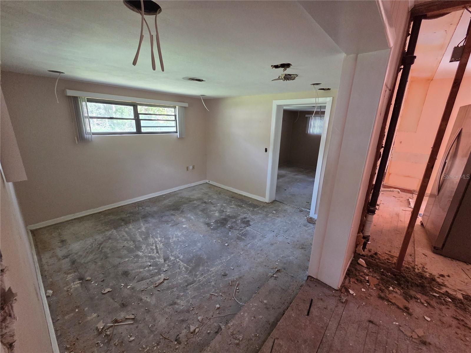 2212 Ne 8th Ave Property Photo 3