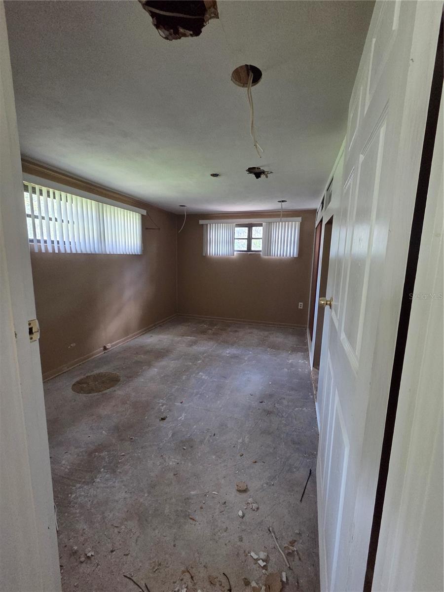 2212 Ne 8th Ave Property Photo 5
