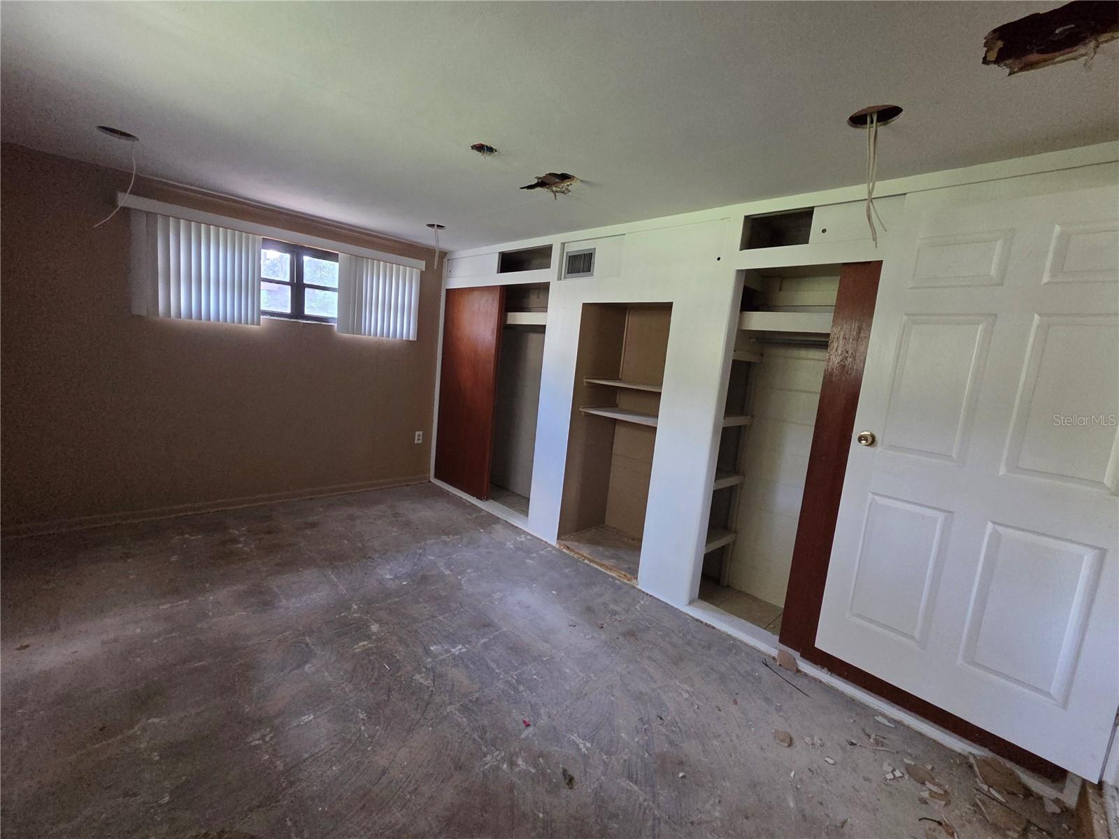 2212 Ne 8th Ave Property Photo 6