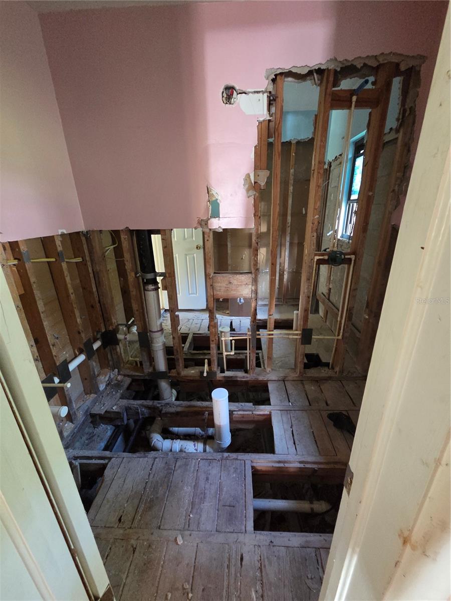 2212 Ne 8th Ave Property Photo 15