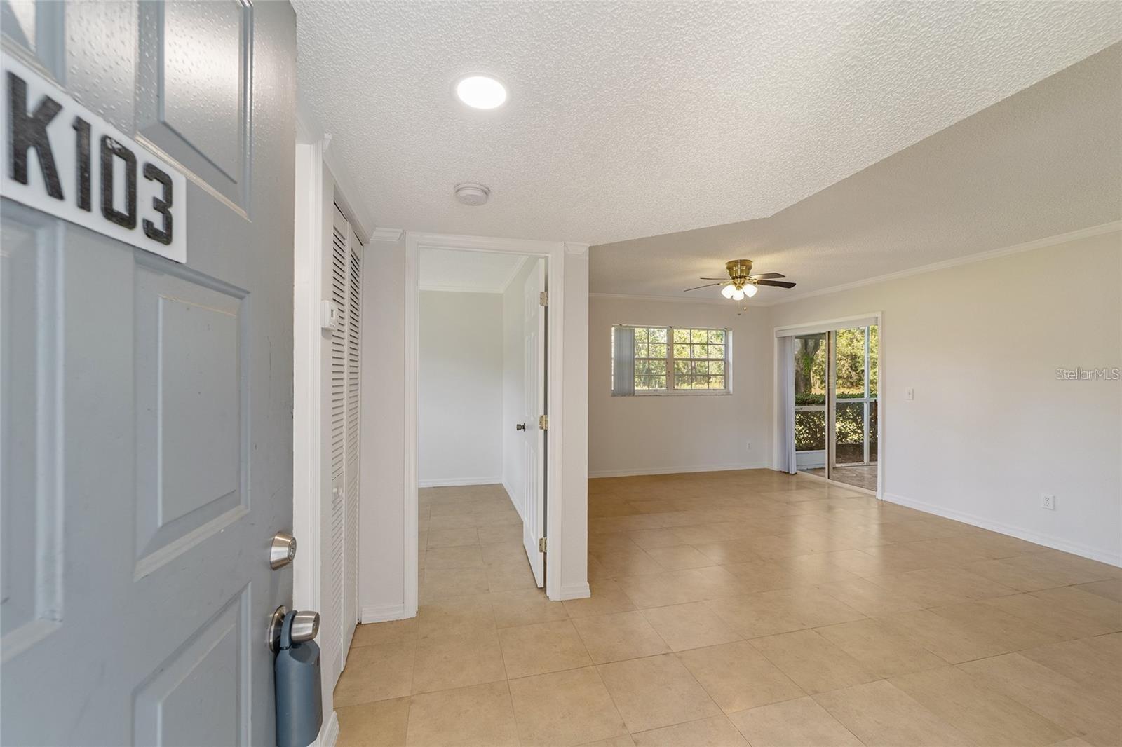 563 Midway Trak #k103 Property Photo 4