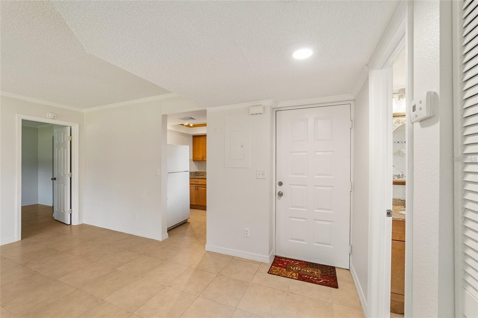 563 Midway Trak #k103 Property Photo 5