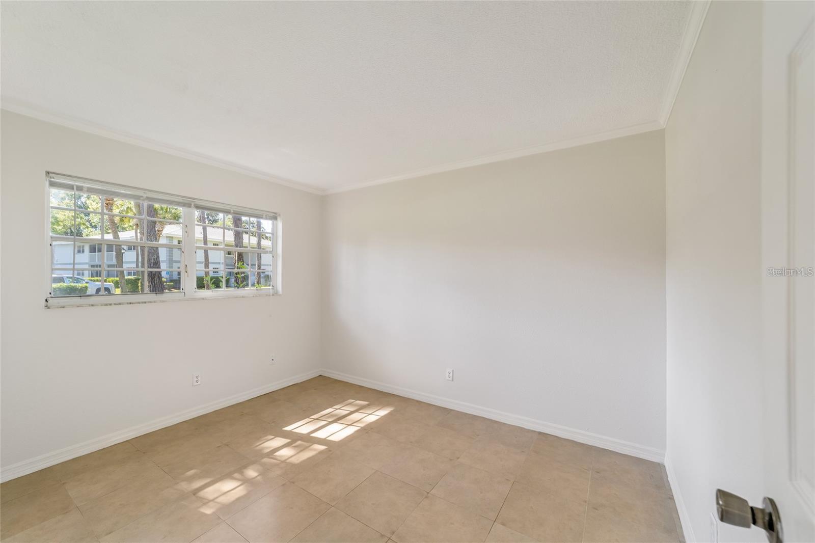 563 Midway Trak #k103 Property Photo 8