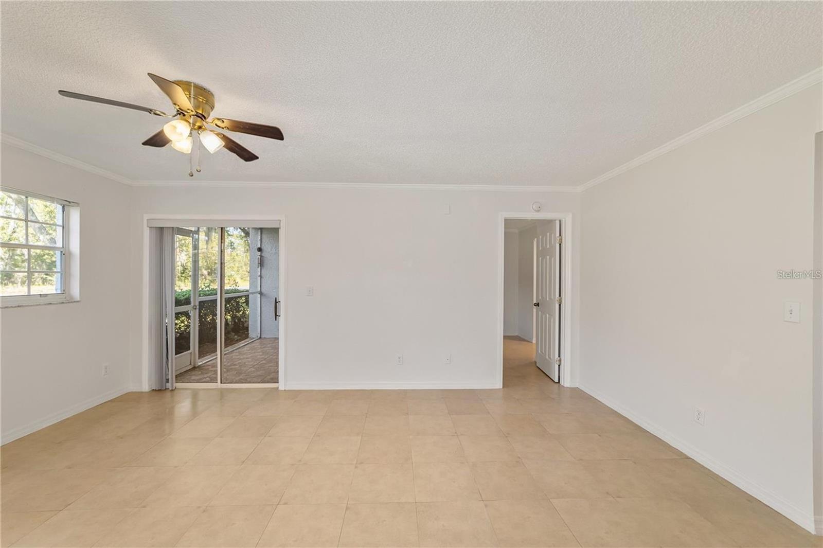 563 Midway Trak #k103 Property Photo 12