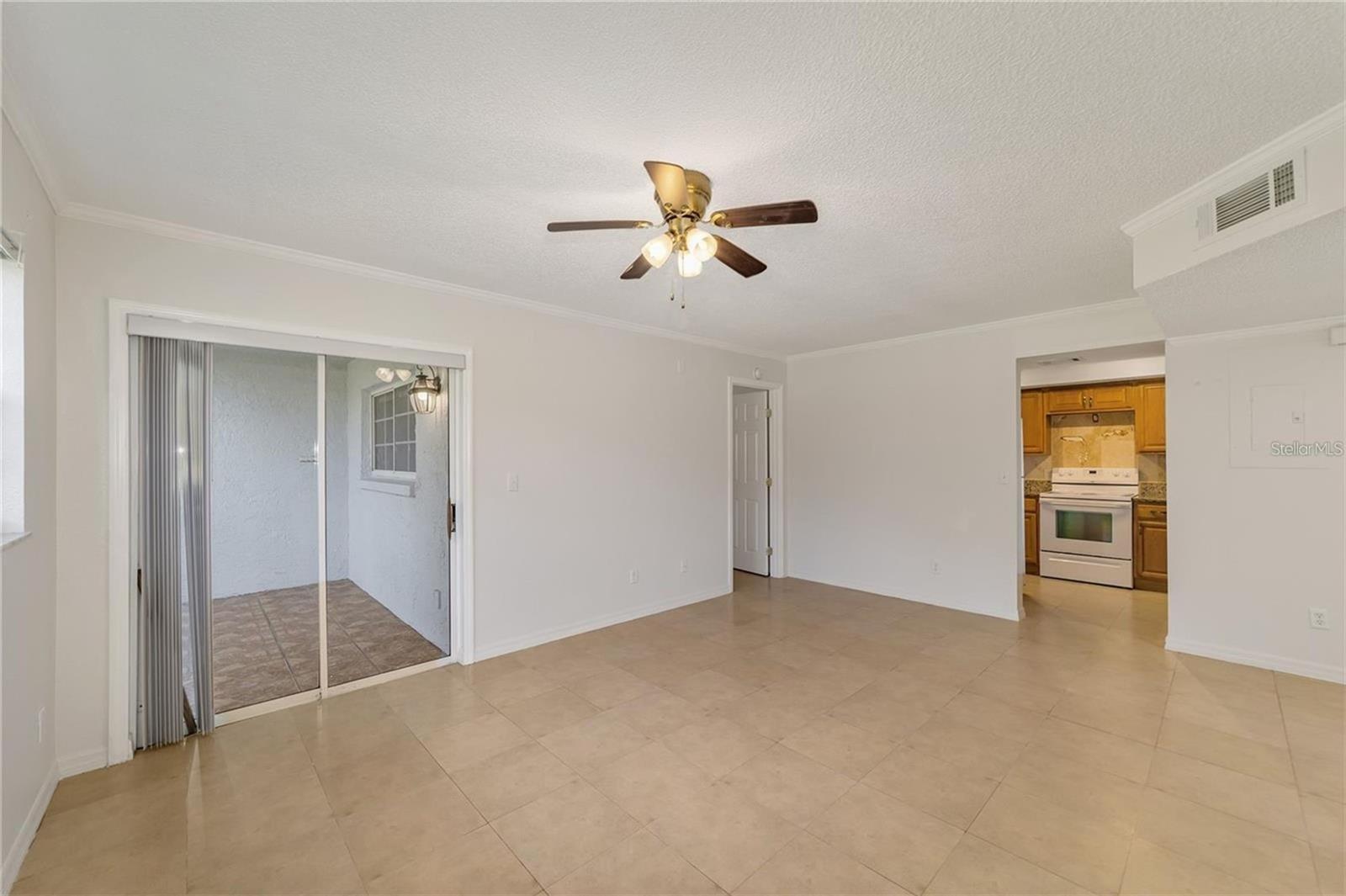 563 Midway Trak #k103 Property Photo 13