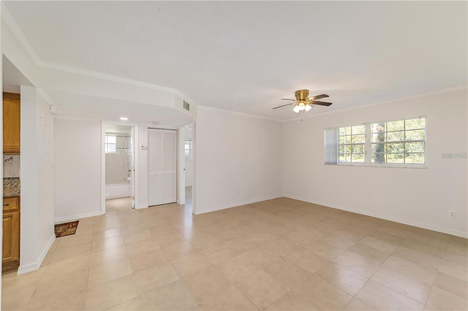 563 Midway Trak #k103 Property Photo 14