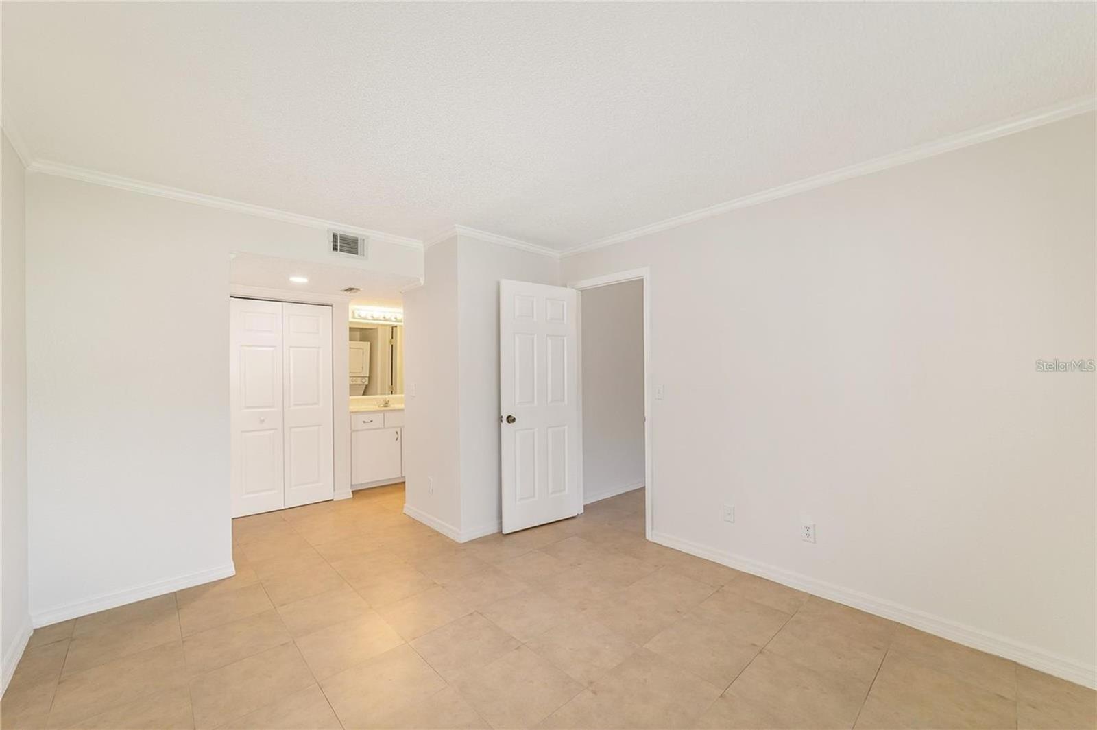 563 Midway Trak #k103 Property Photo 20