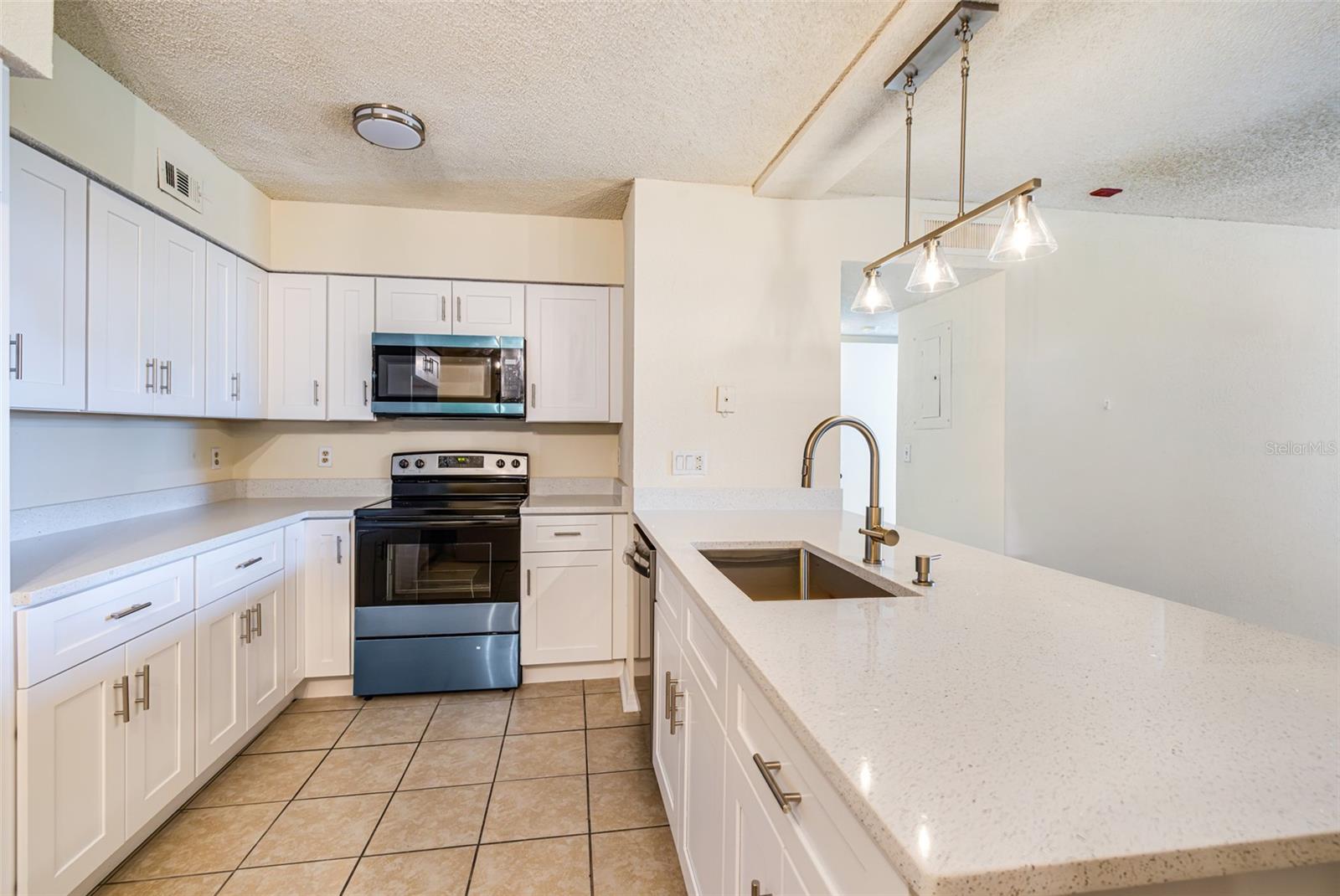 13545 Eagle Ridge Dr #814 Property Photo 9