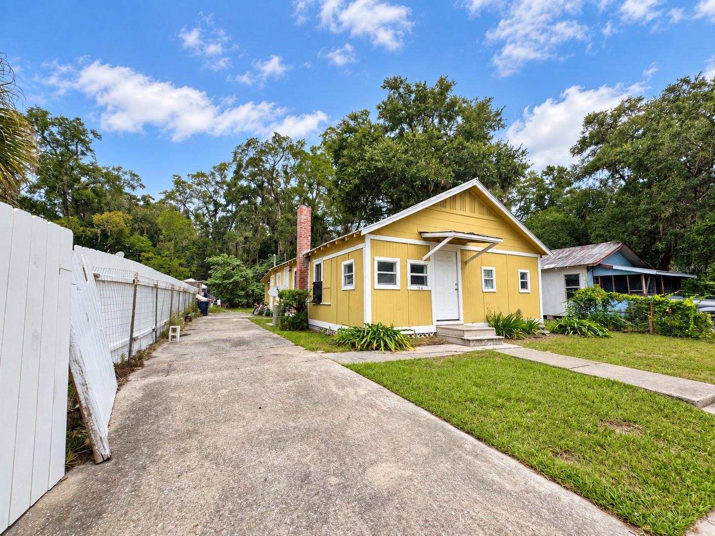 824 Se 1st Ave Property Photo 3
