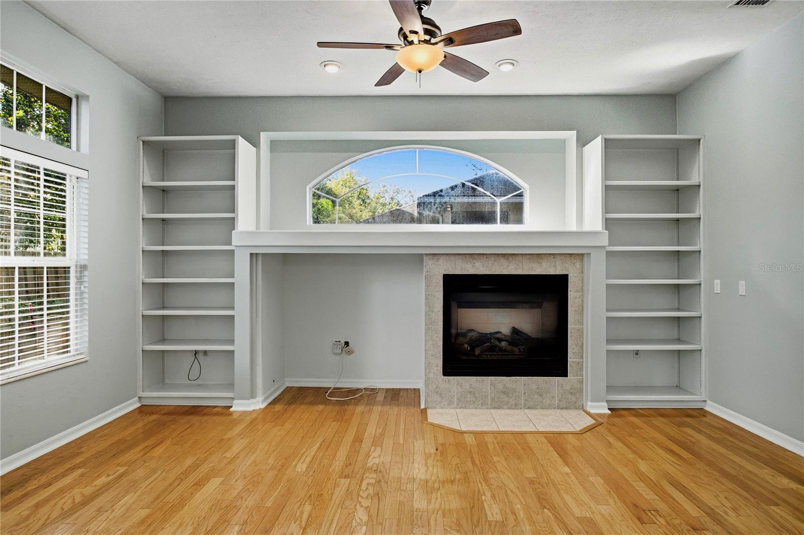 915 Sw 86th Way Property Photo 29