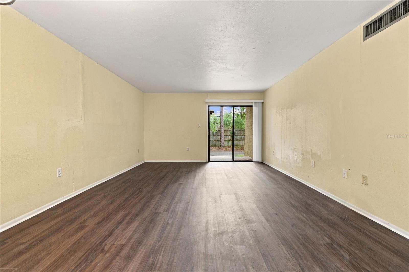 2811 Sw Archer Rd #t167 Property Photo 5