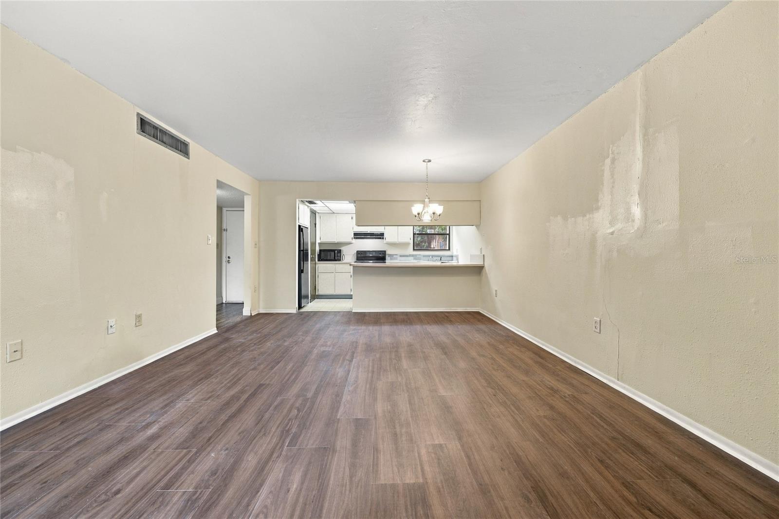 2811 Sw Archer Rd #t167 Property Photo 8