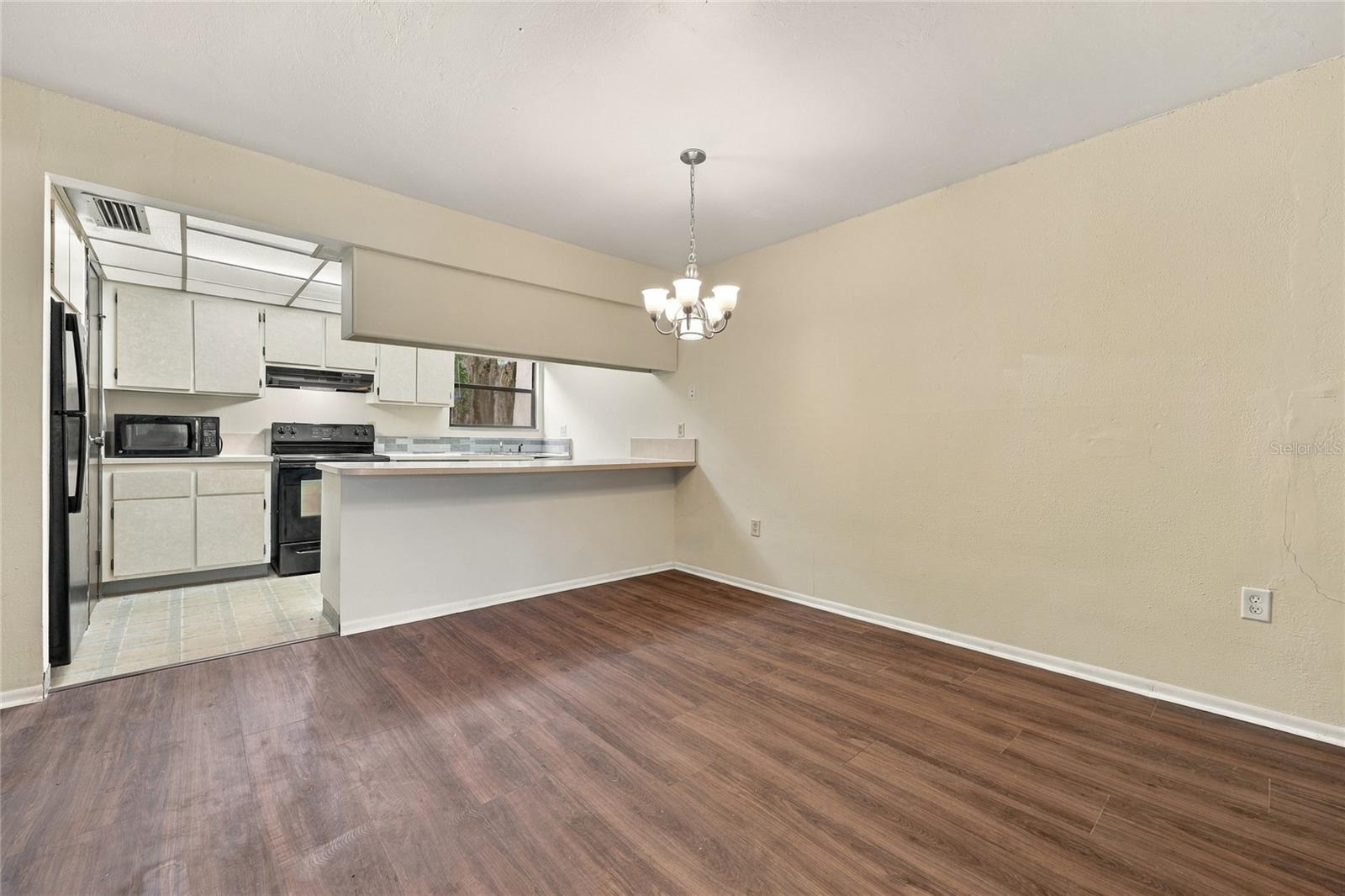2811 Sw Archer Rd #t167 Property Photo 10