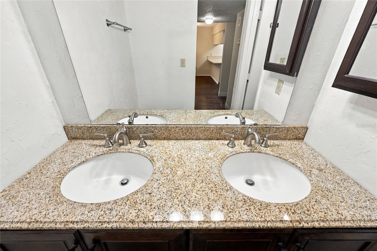 2811 Sw Archer Rd #t167 Property Photo 24