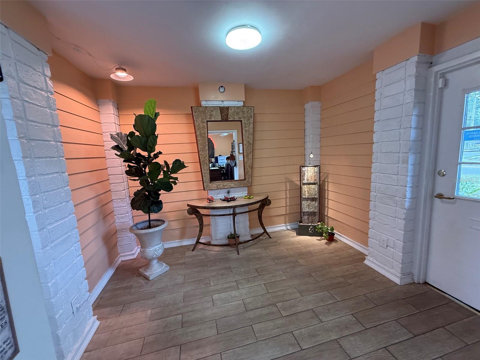 2226 Nw 8th Ct Property Photo 5