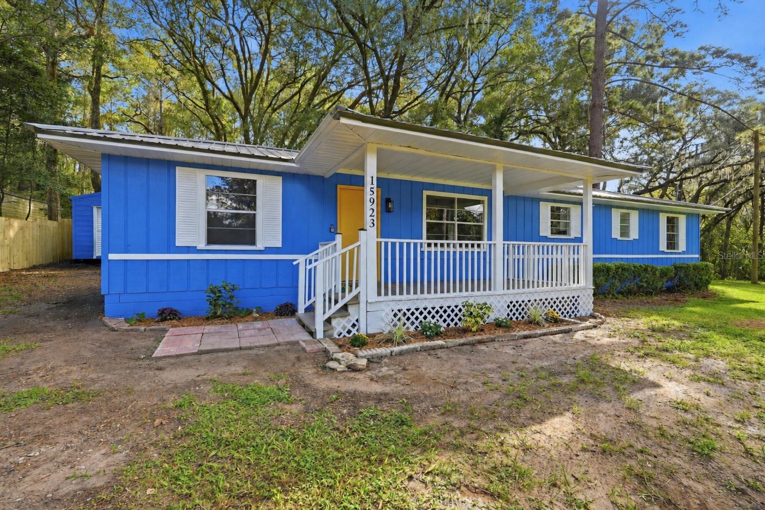 15923 Nw 118th Pl Property Photo 2