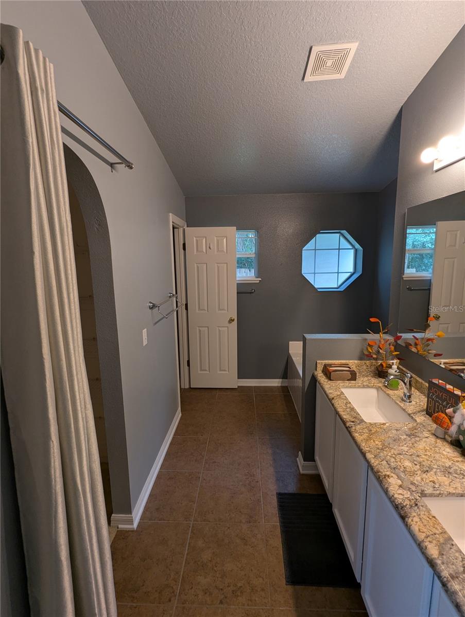 14237 Nw 159th Pl Property Photo 35