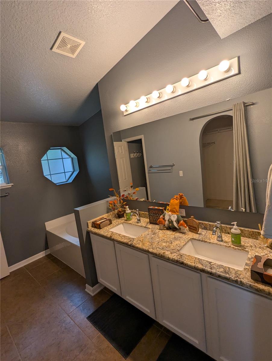 14237 Nw 159th Pl Property Photo 36