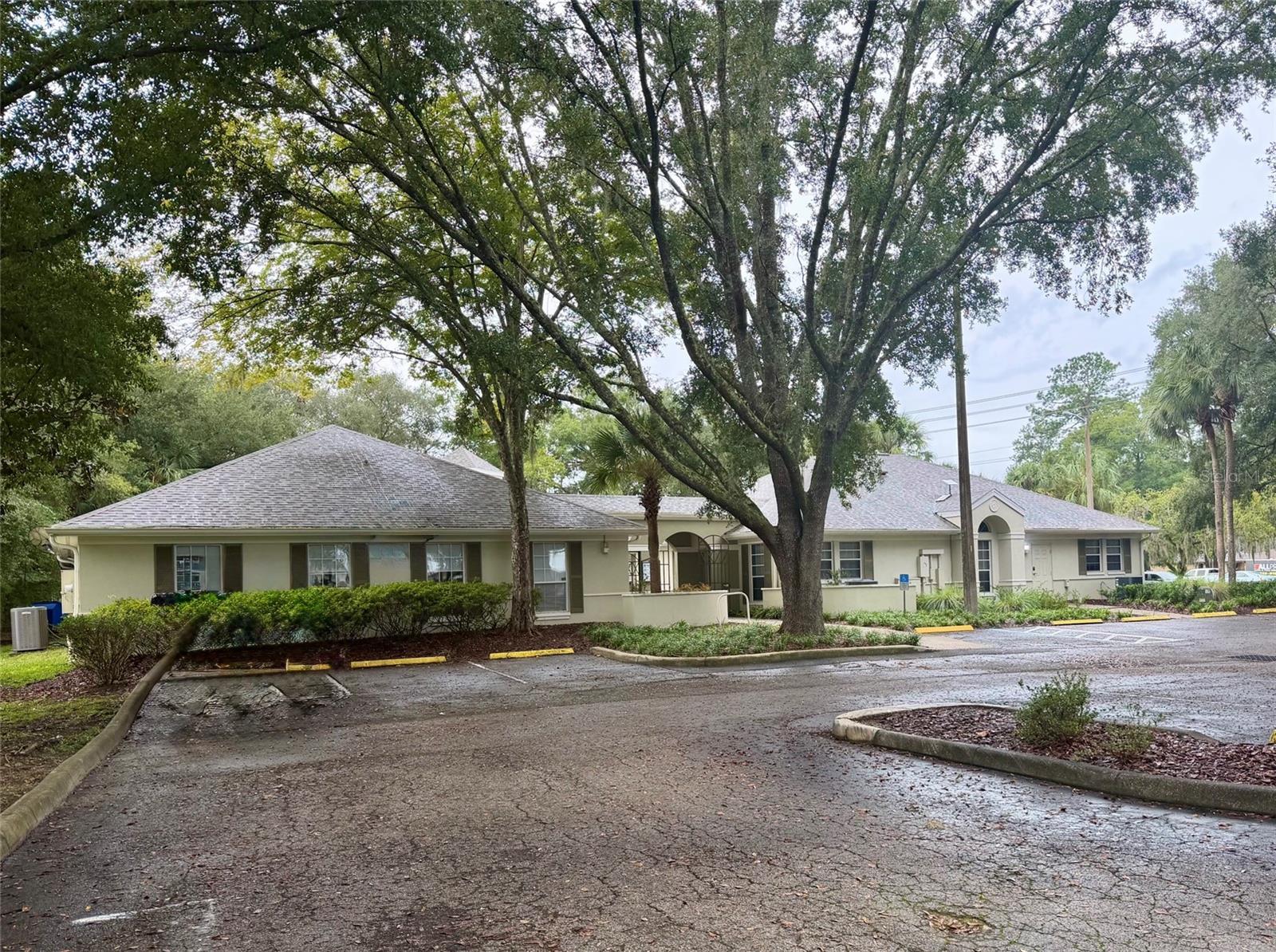 4011 Nw 43rd St #c Property Photo 8