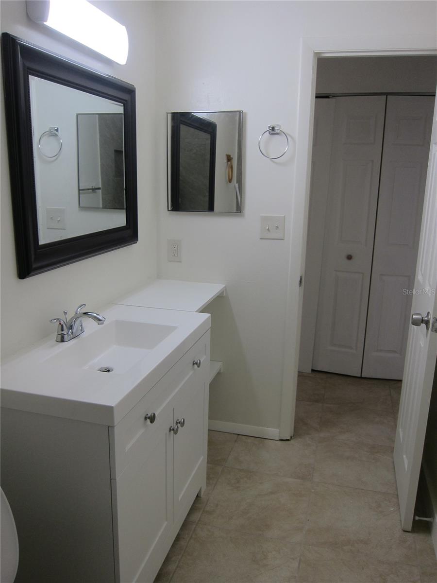 5701 Nw 23rd Ter #6 Property Photo 12