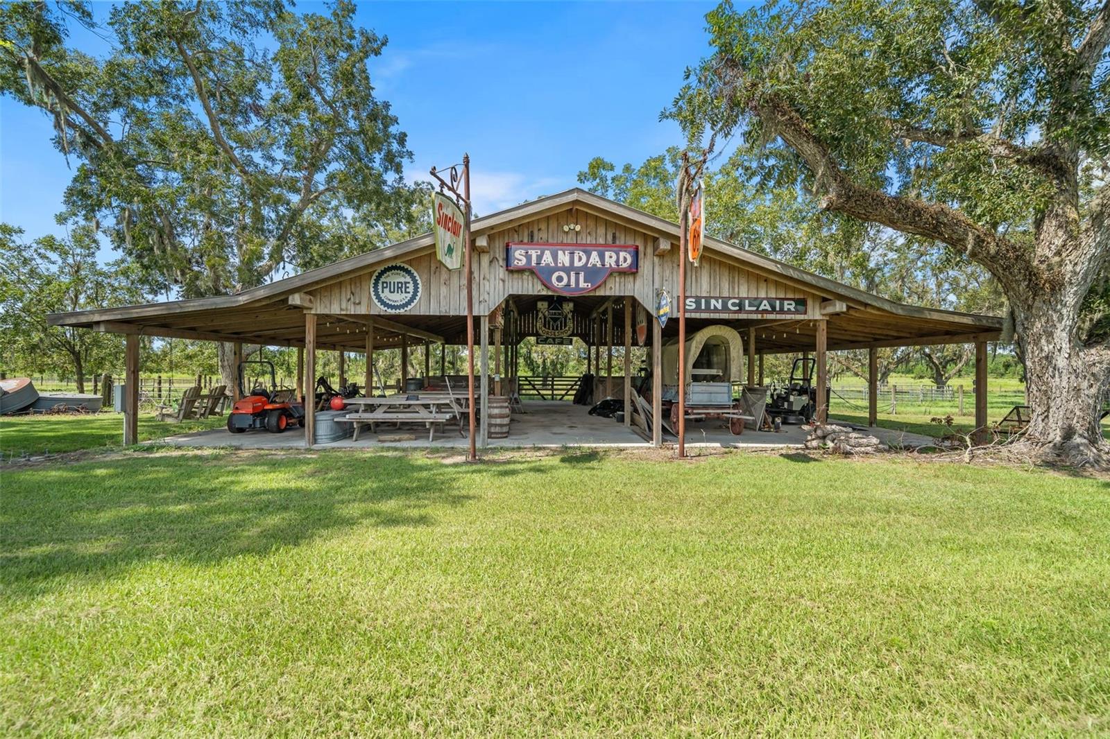 GC544089 Property Photo 14