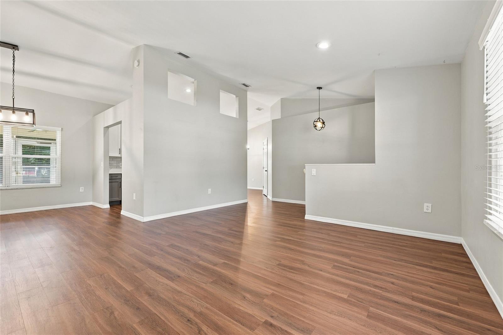 4015 Nw 59th Ave Property Photo 10