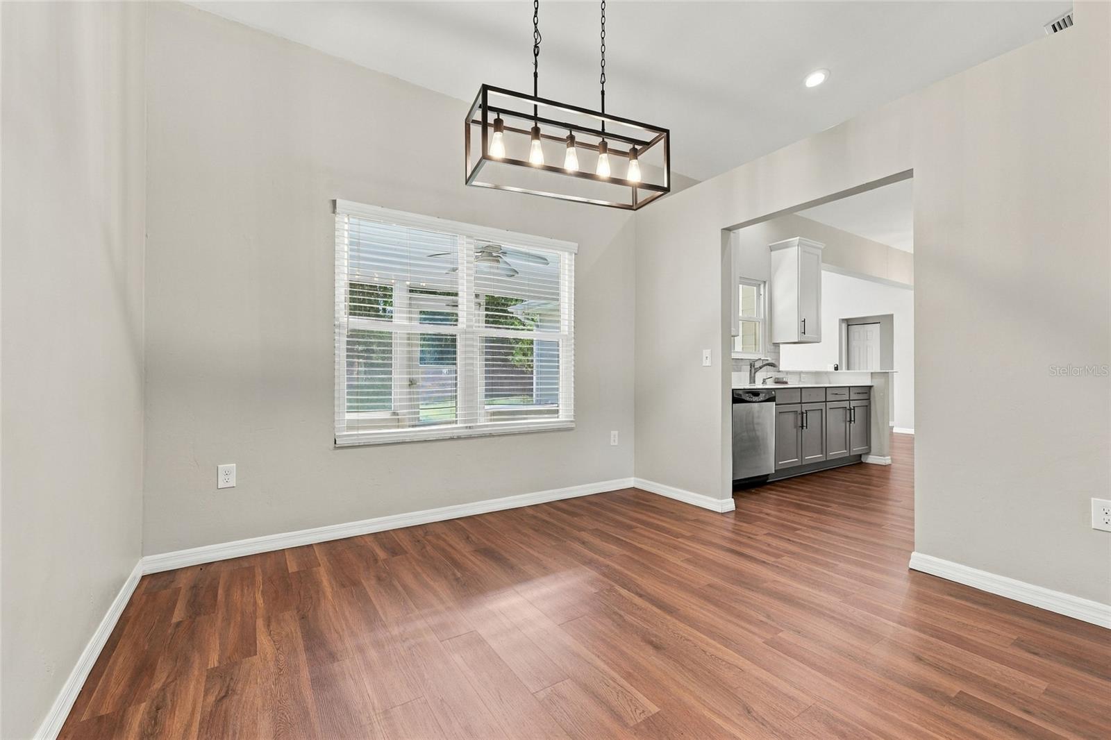 4015 Nw 59th Ave Property Photo 12