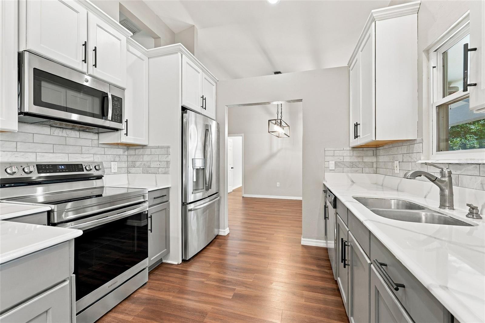 4015 Nw 59th Ave Property Photo 15