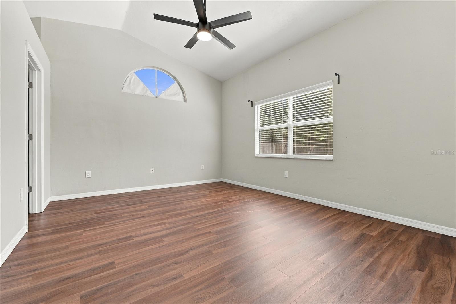 4015 Nw 59th Ave Property Photo 24