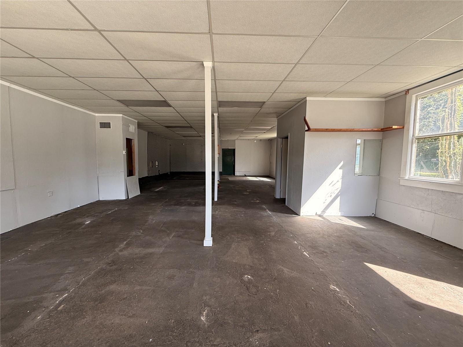 2505 6th St Property Photo 4