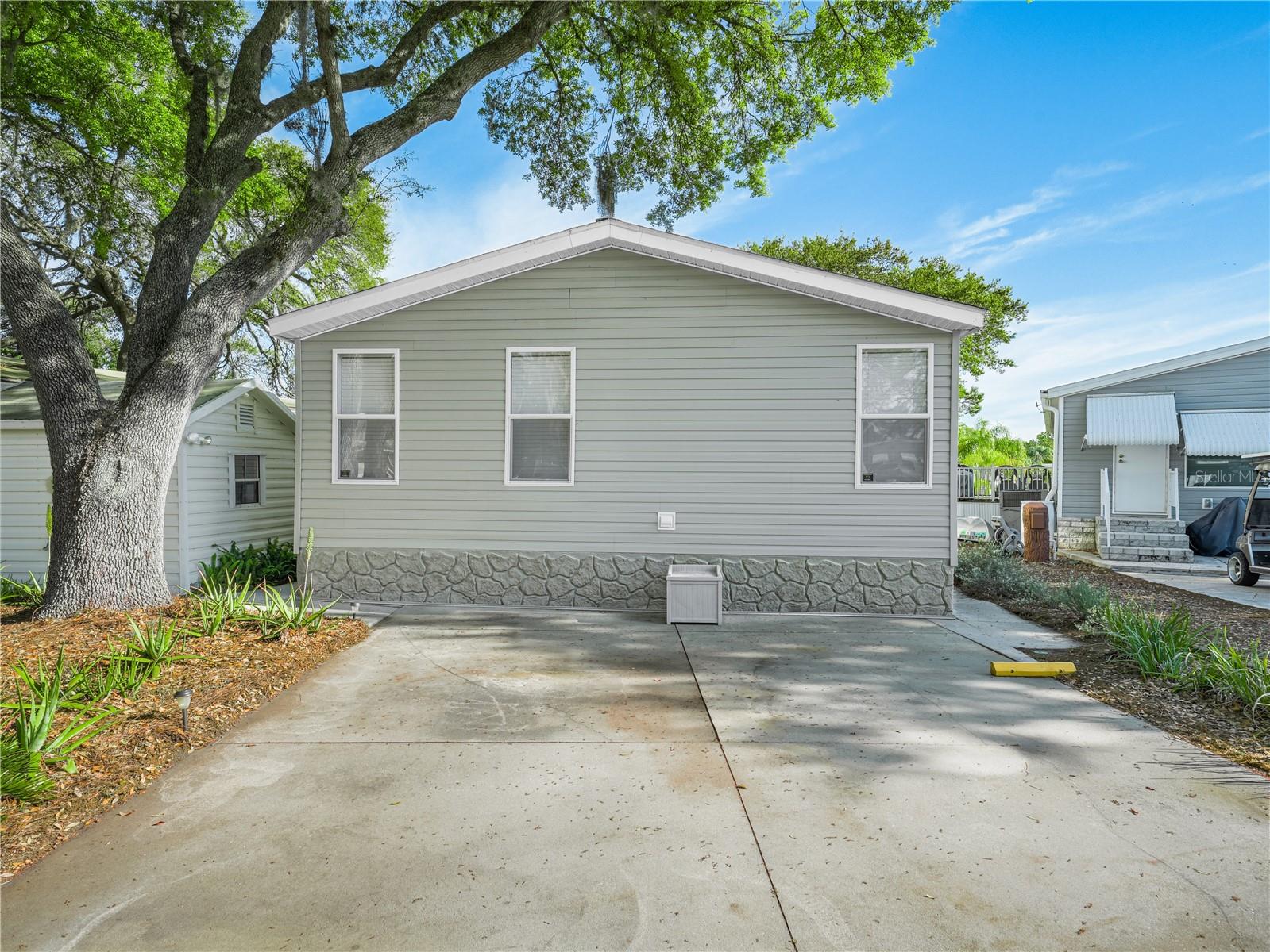 8 Night Owl Cir Property Photo 2