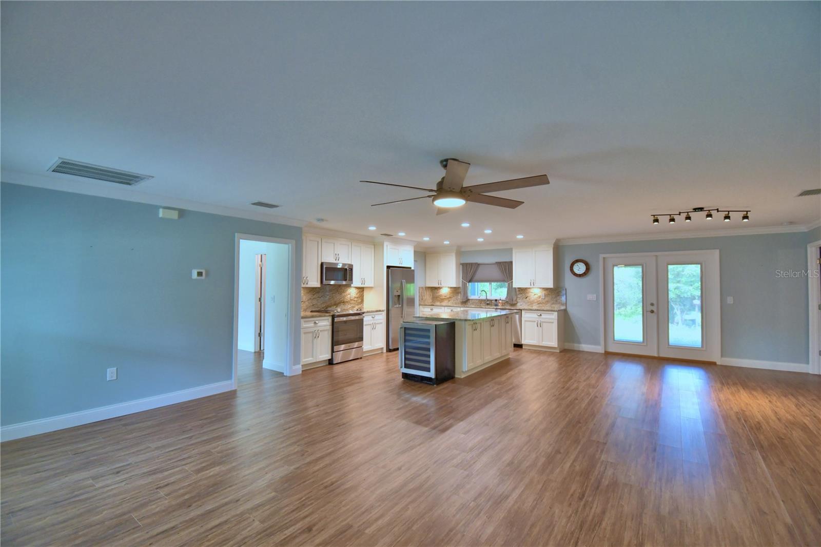 112 Reedy Creek Dr Property Photo 10
