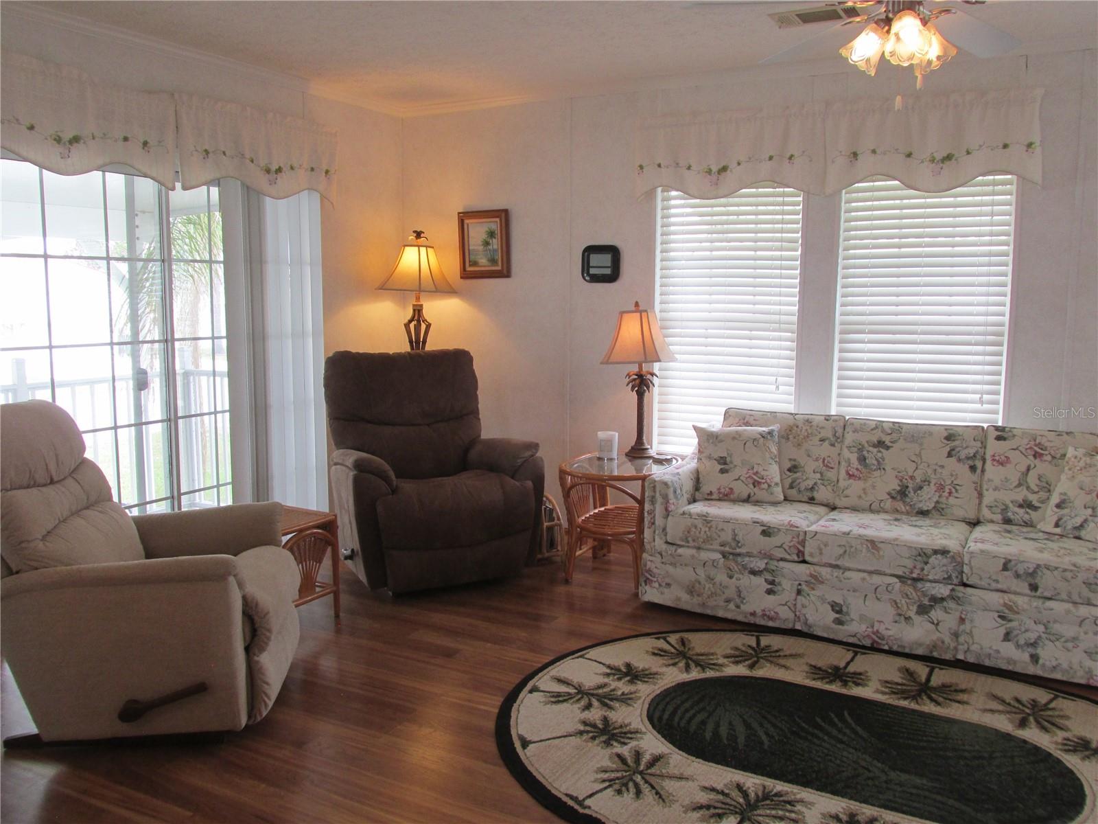 5 Queen Of Waters St Property Photo 3