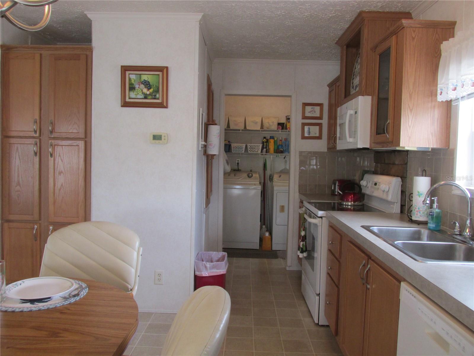 5 Queen Of Waters St Property Photo 10