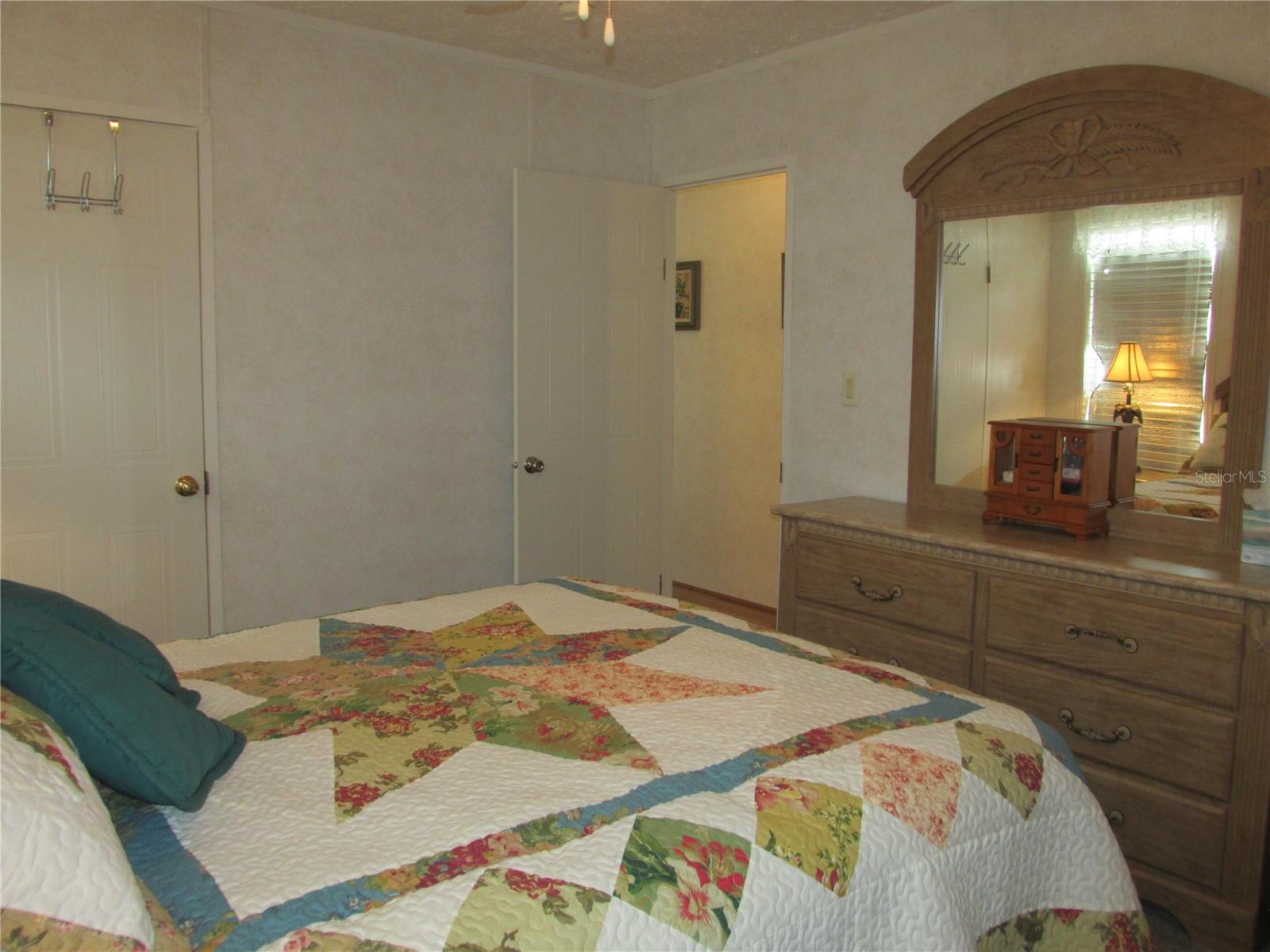 5 Queen Of Waters St Property Photo 25