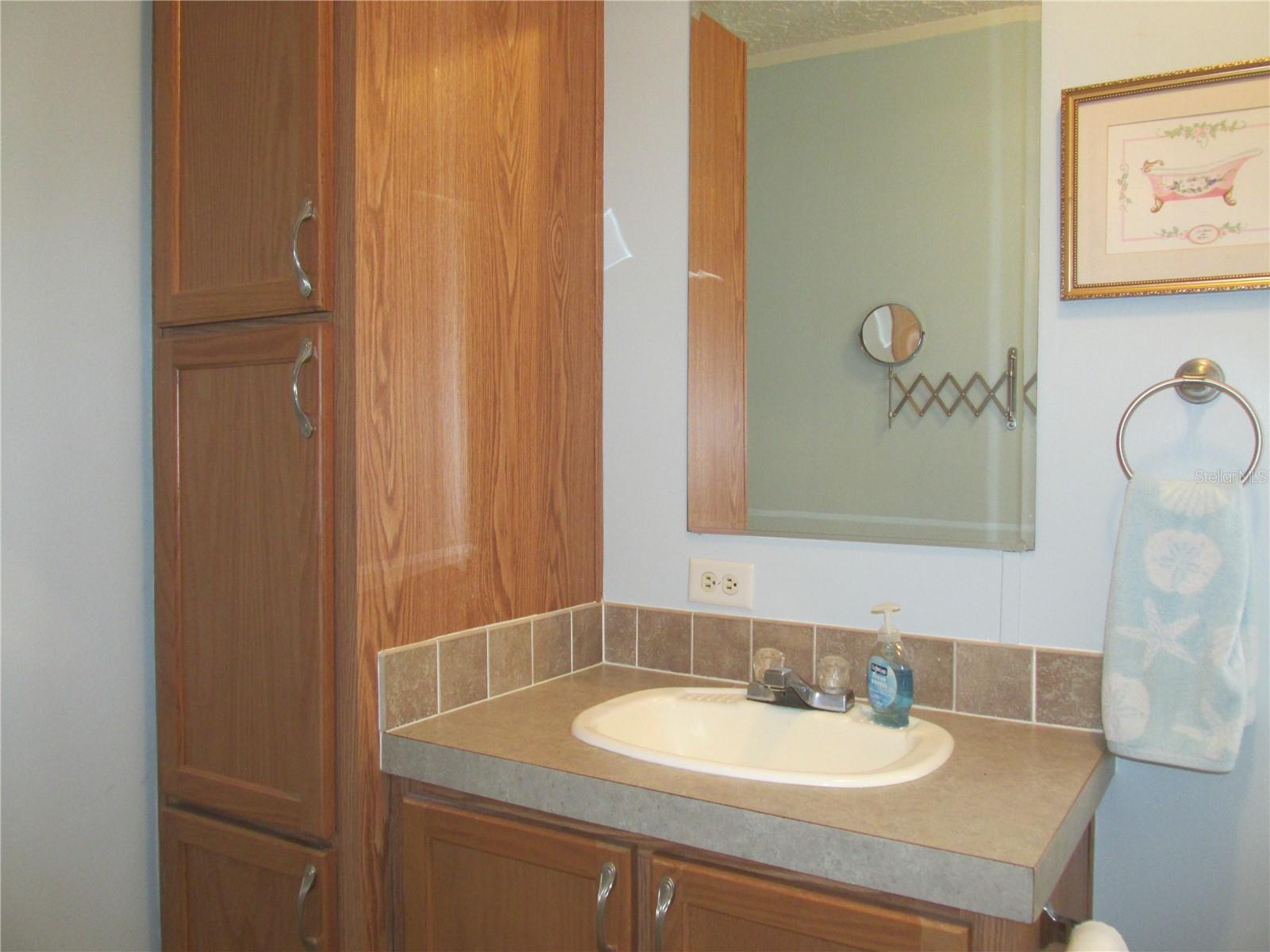 5 Queen Of Waters St Property Photo 27