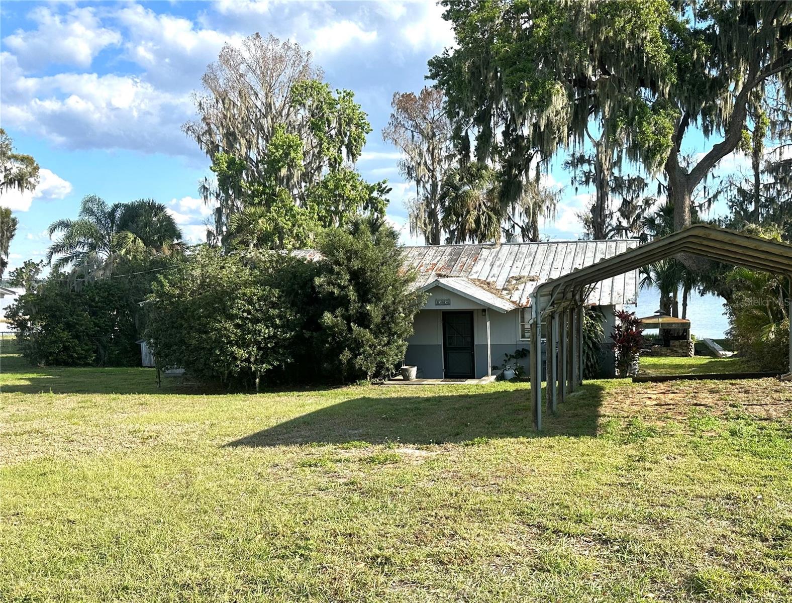 1385 N Lake Reedy Blvd Property Photo