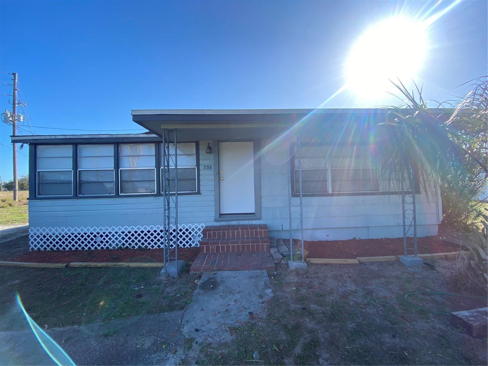 738 N Scenic Hwy Property Photo